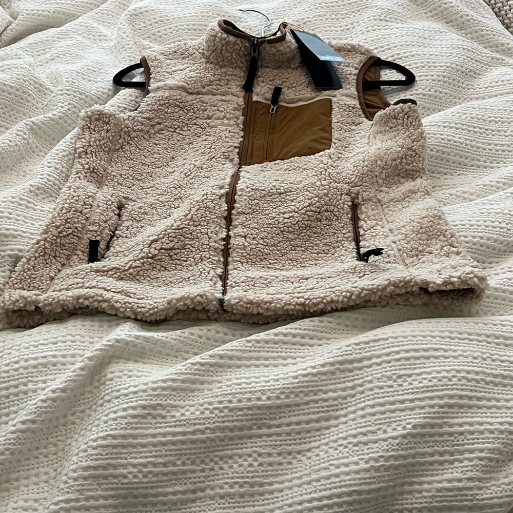 Orvis Cream and Brown Sherpa Fleece Vest